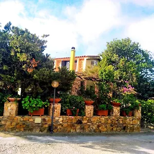 Casa vacanze Milena Villasimius, Ampio Giardino A 300 M Dal Mare Italia